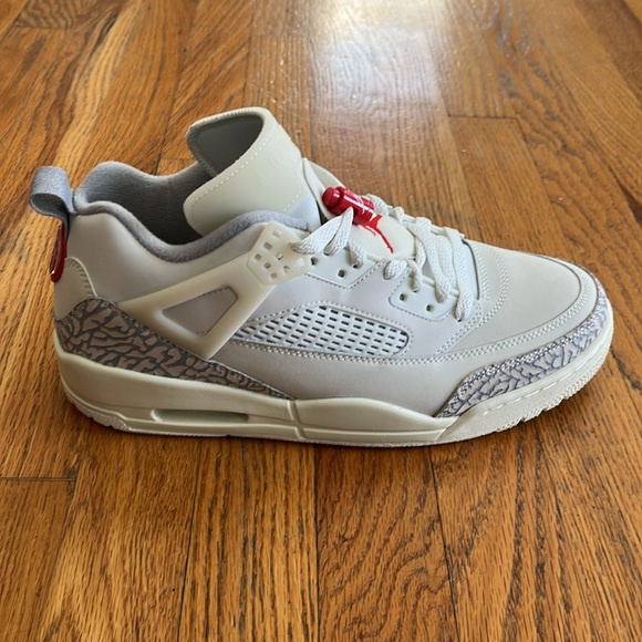 Jordan Spizike Low - Picture 15 of 15